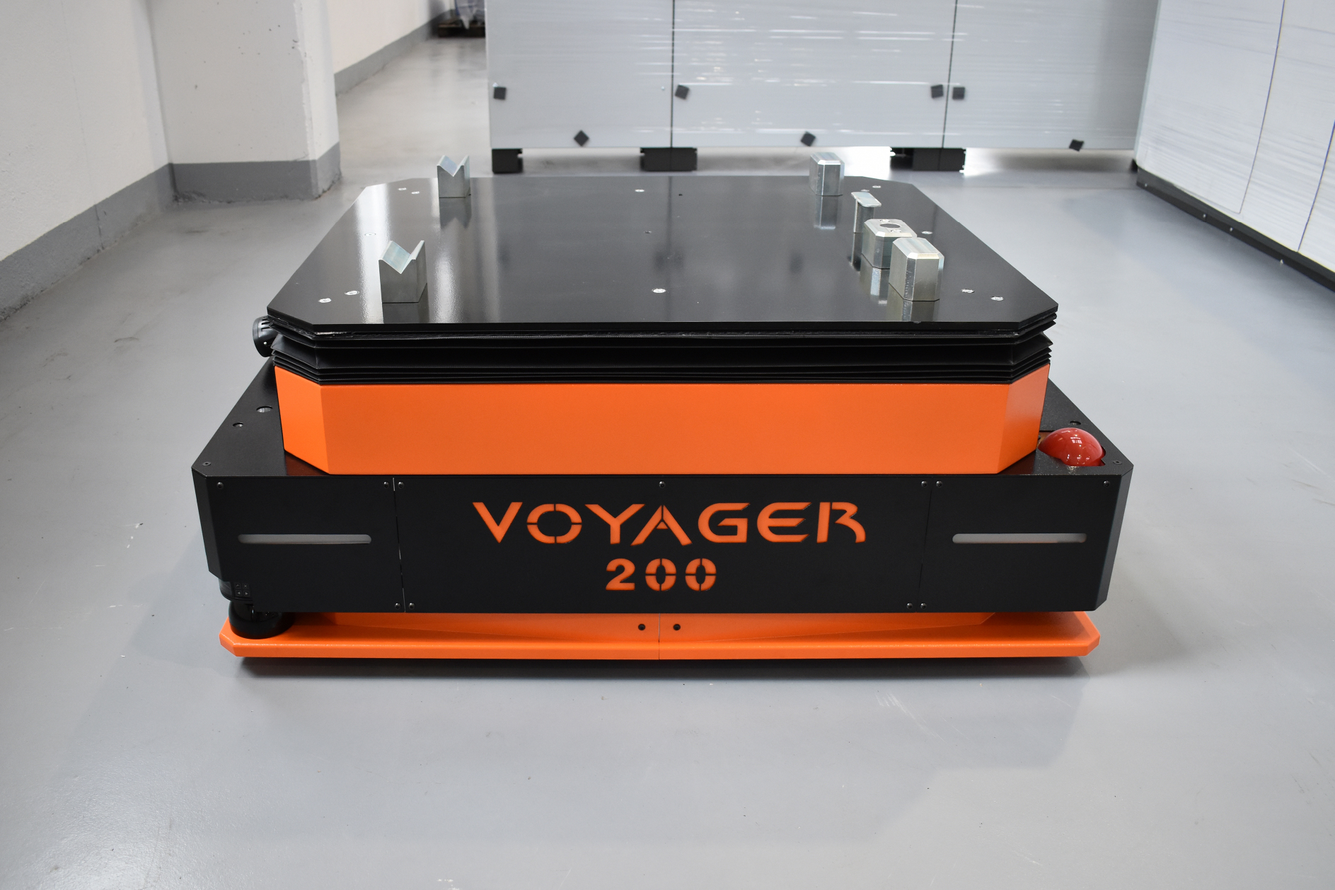 Batterie al litio Archimede Energia per la flotta AGV “VOYAGER 200” di Polytec